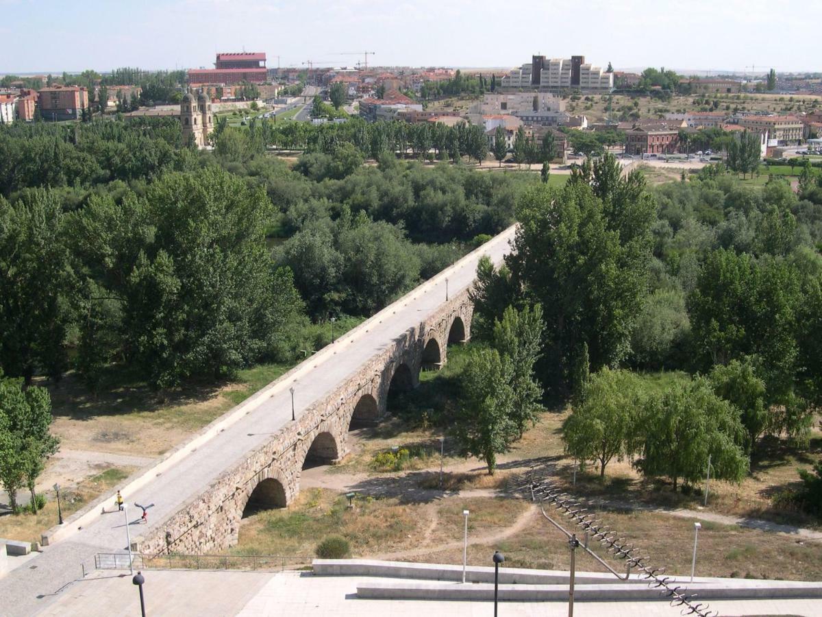 סלאמנקה Apartamento Ribera Del Puente מראה חיצוני תמונה